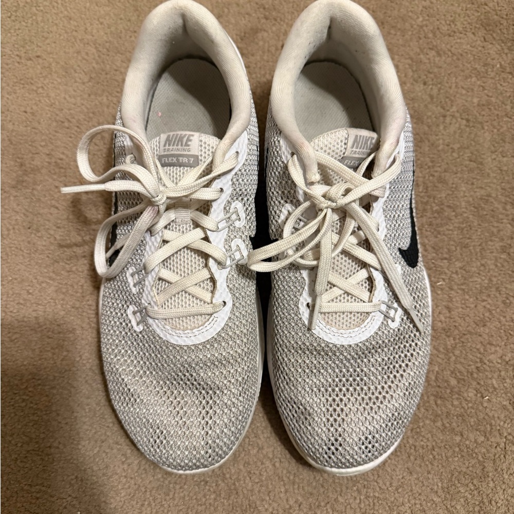 Nike Mesh Gray and White Running Shoes